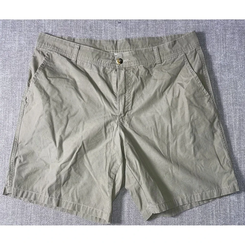 Columbia Chino Shorts Mens 34x8 Khaki Flat Front Zip Fly Hiking Everyday Wear